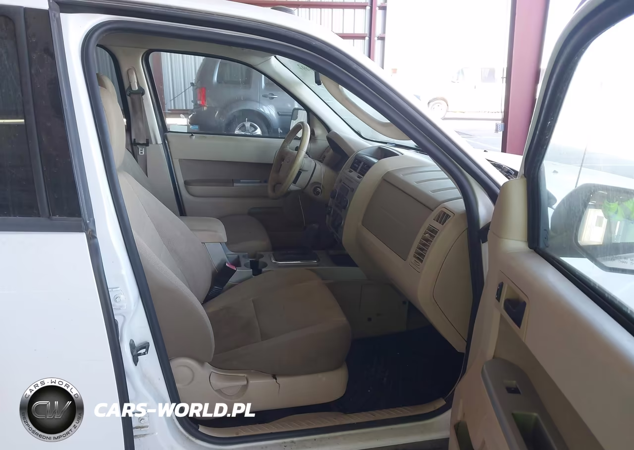 2010 Ford Escape Xlt VIN:1FMCU0DG1AKA36001 - 5