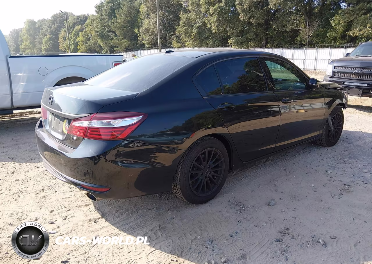 2017 Honda Accord Ex-L V6 VIN:1HGCR3F8XHA034732 - 4