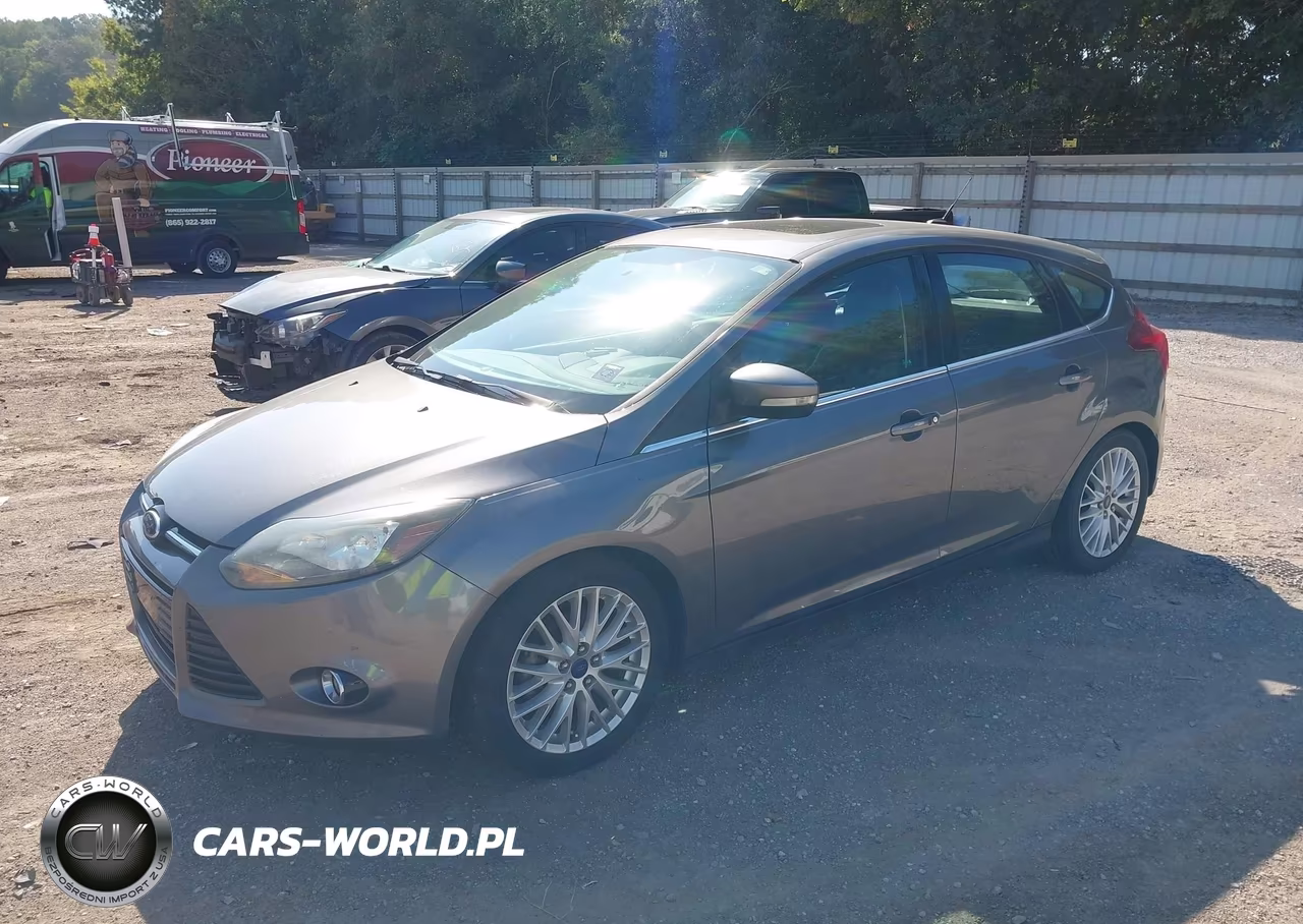 2014 Ford Focus Titanium VIN:1FADP3N27EL410749 - 2