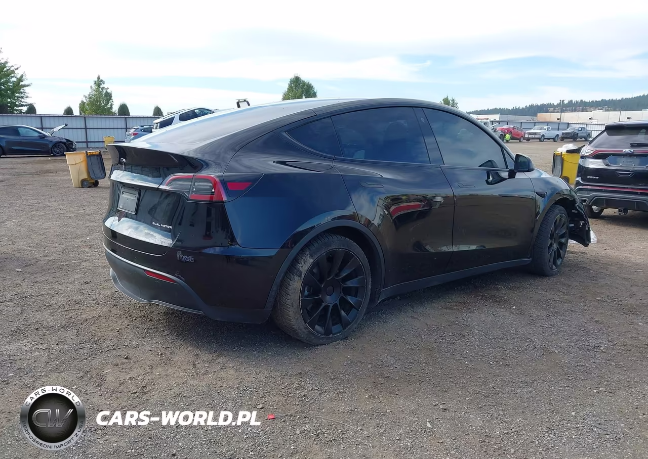 2022 Tesla Model Y Long Range Dual Motor All-Wheel Drive VIN:7SAYGDEE8NF480200 - 4