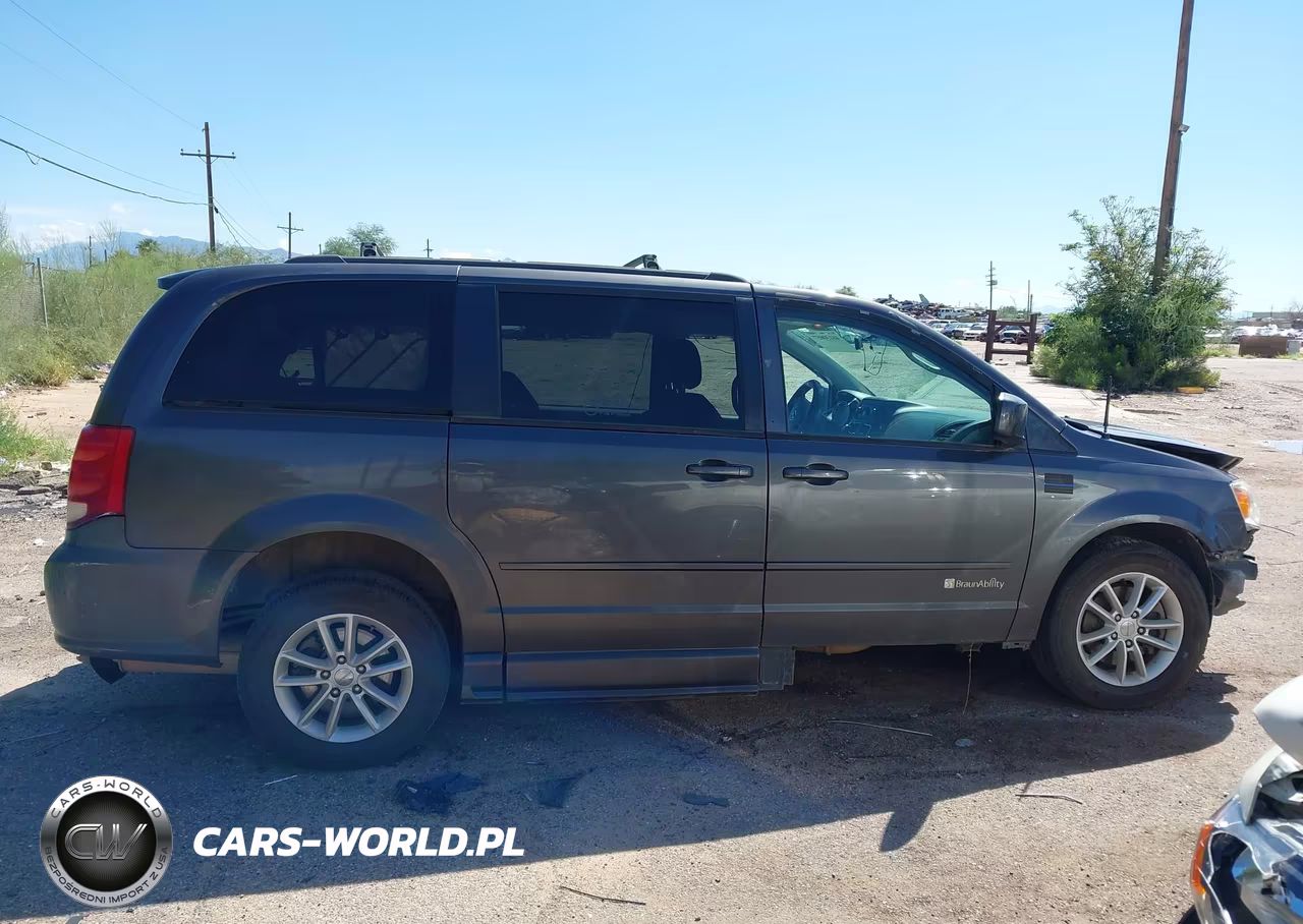 2016 Dodge Grand Caravan Sxt VIN:2C4RDGCG2GR384828 - 13
