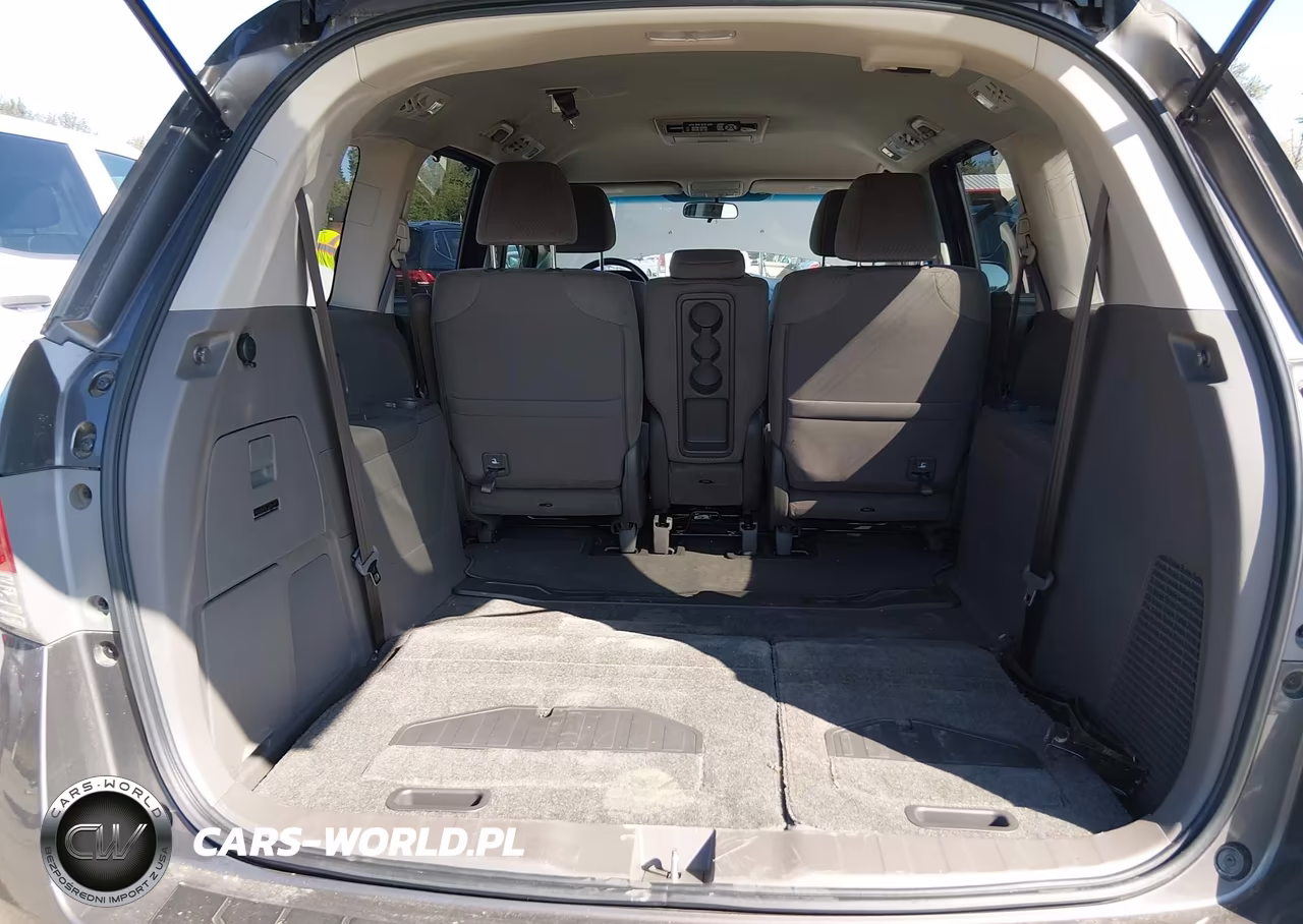 2016 Honda Odyssey Se VIN:5FNRL5H32GB112529 - 17
