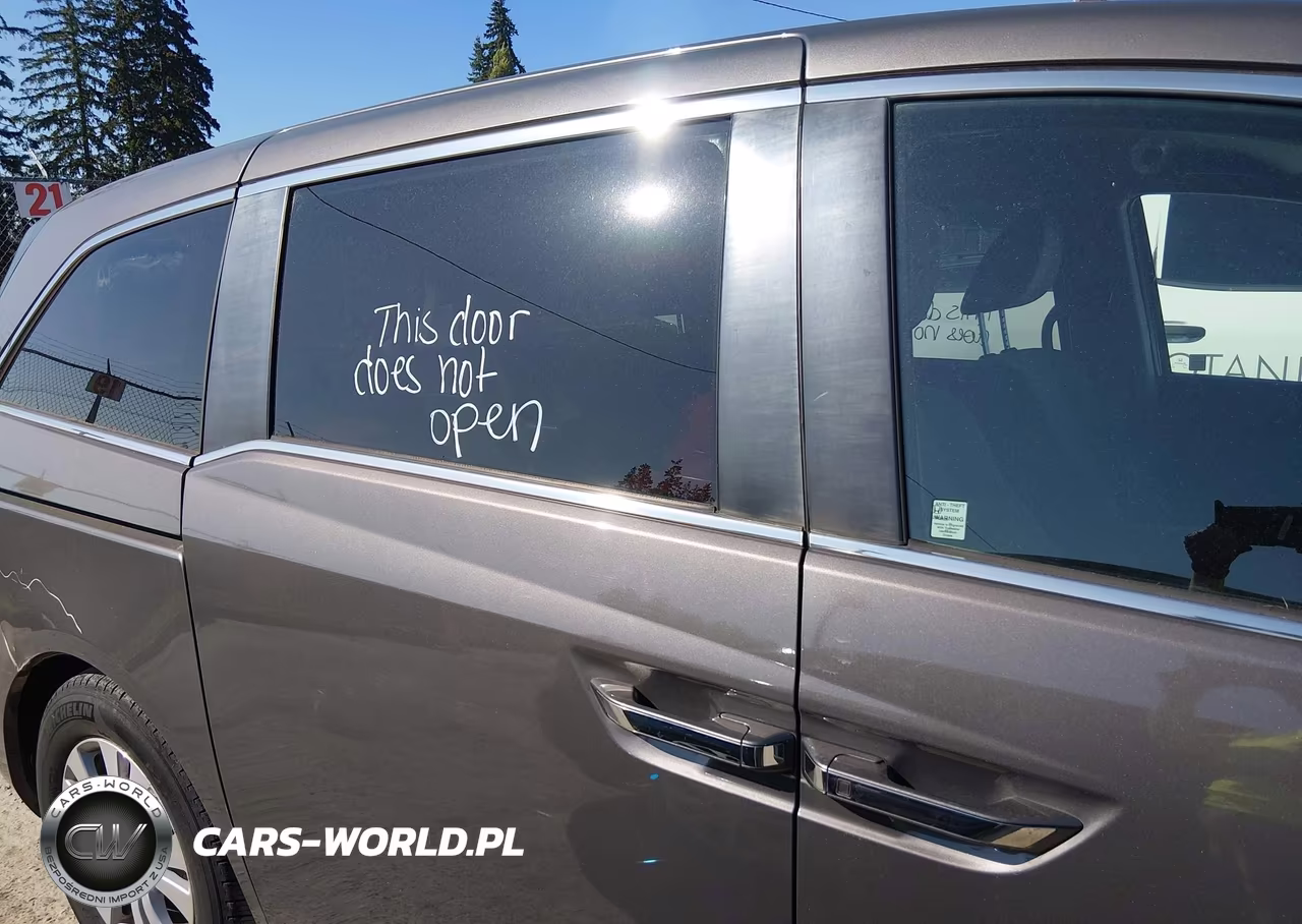 2016 Honda Odyssey Se VIN:5FNRL5H32GB112529 - 20