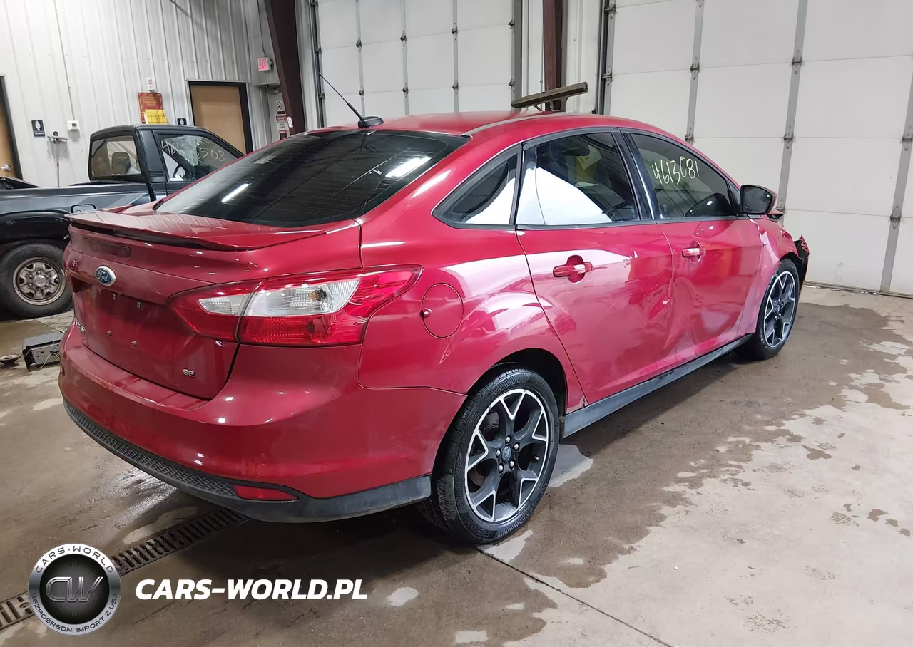 2012 Ford Focus Se VIN:1FAHP3F24CL324151 - 4