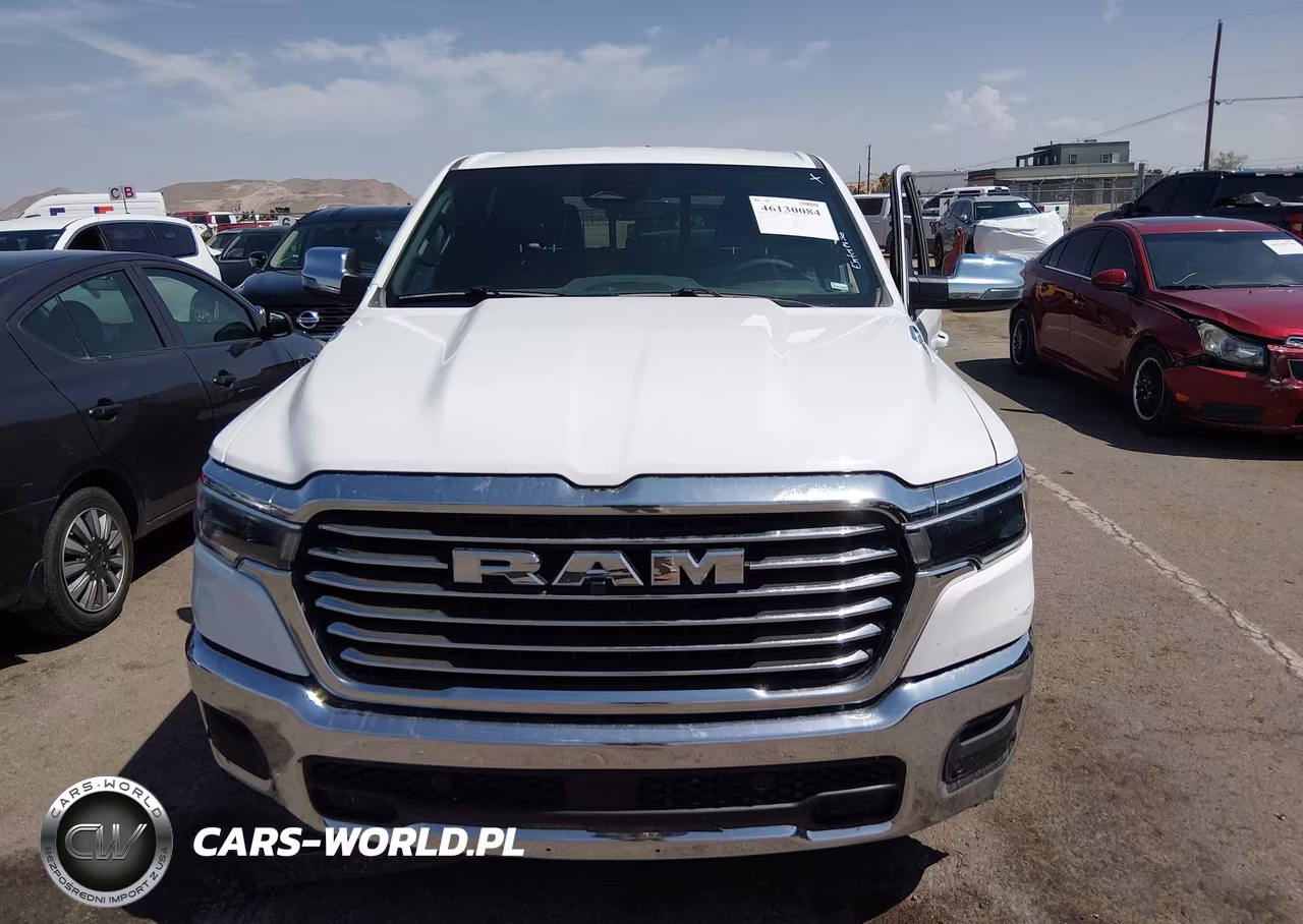 2026 Ram 1500 Laramie VIN:3C6SRFJP9T4175191 - 12