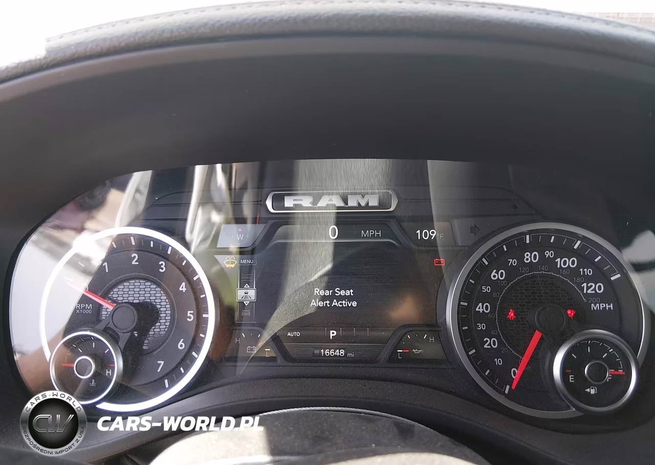 2026 Ram 1500 Laramie VIN:3C6SRFJP9T4175191 - 7
