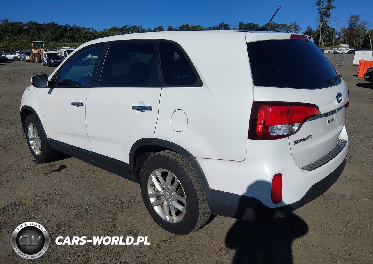 2015 Kia Sorento Lx VIN:5XYKT3A63FG630540 - 3