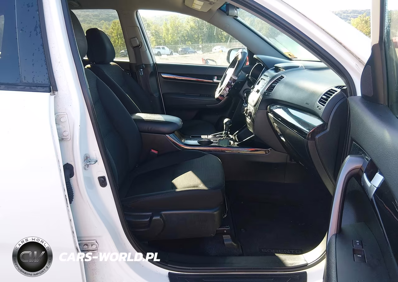 2015 Kia Sorento Lx VIN:5XYKT3A63FG630540 - 5