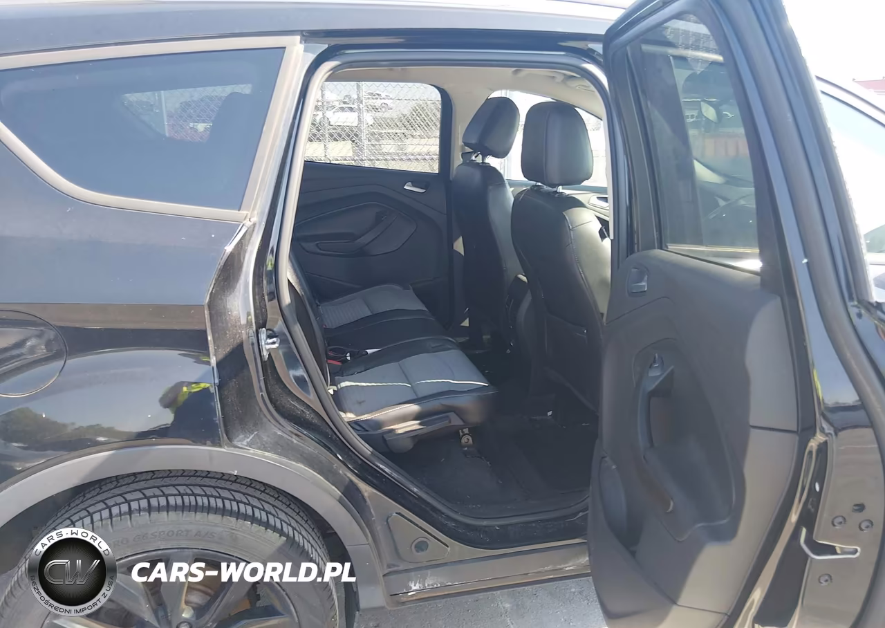 2017 Ford Escape Se VIN:1FMCU9G90HUE12686 - 8