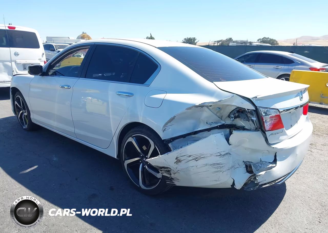 2015 Honda Accord Sport VIN:1HGCR2F55FA160722 - 3
