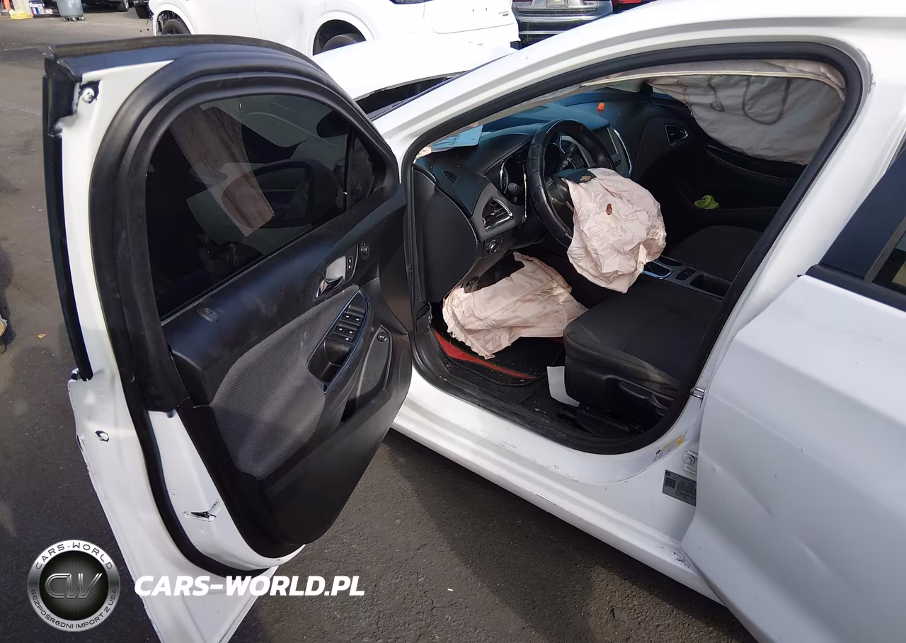 2018 Chevrolet Cruze Ls Auto VIN:1G1BC5SM2J7228872 - 5