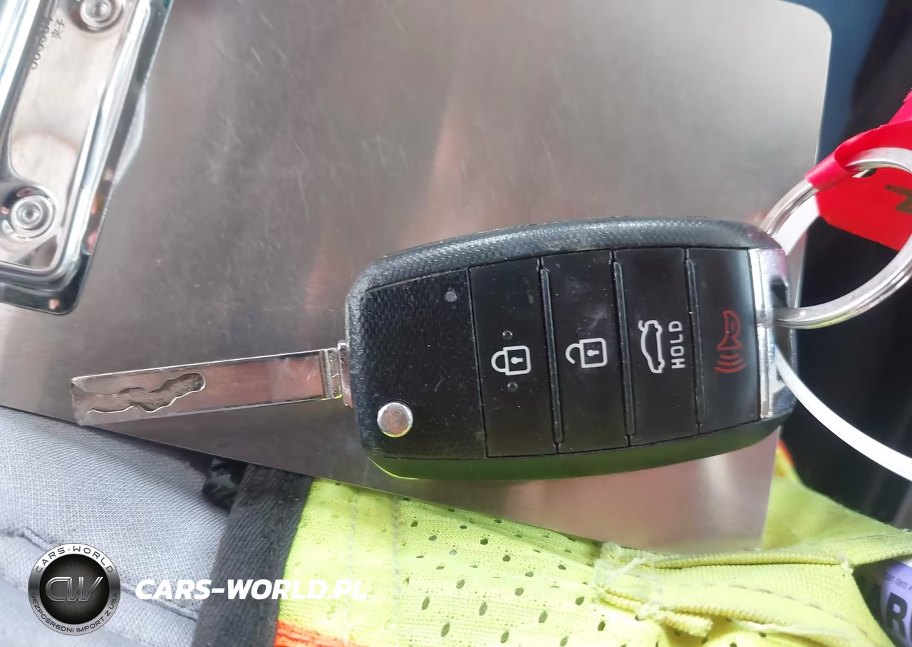 2018 Kia Optima Lx VIN:5XXGT4L33JG260136 - 11