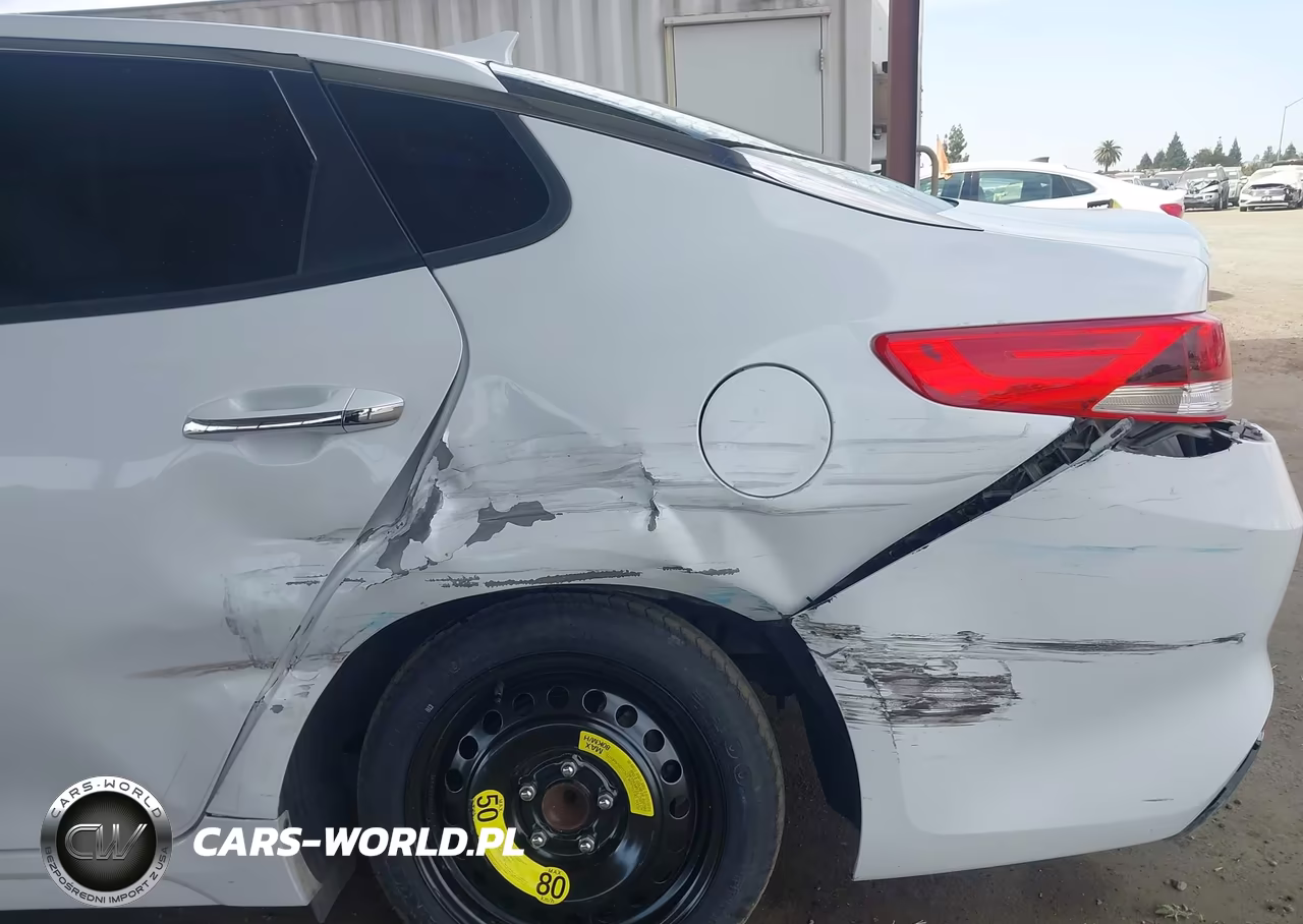 2018 Kia Optima Lx VIN:5XXGT4L33JG260136 - 17
