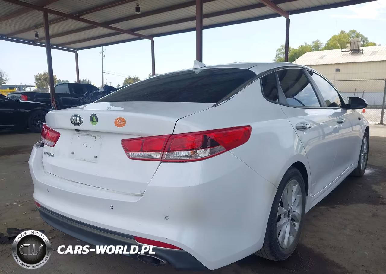 2018 Kia Optima Lx VIN:5XXGT4L33JG260136 - 4