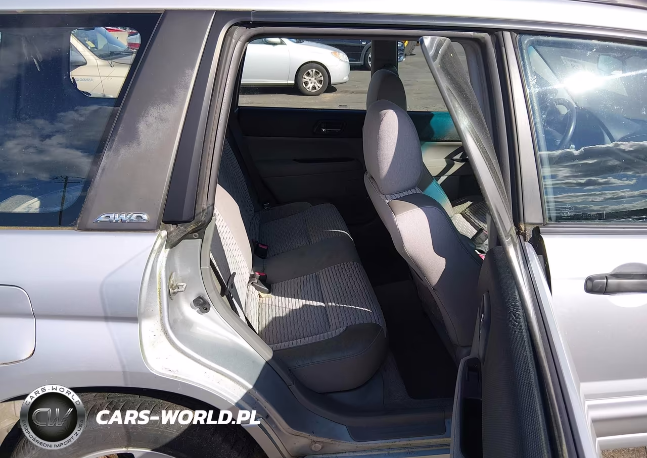 2004 Subaru Forester 2.5Xs VIN:JF1SG65674H741022 - 8