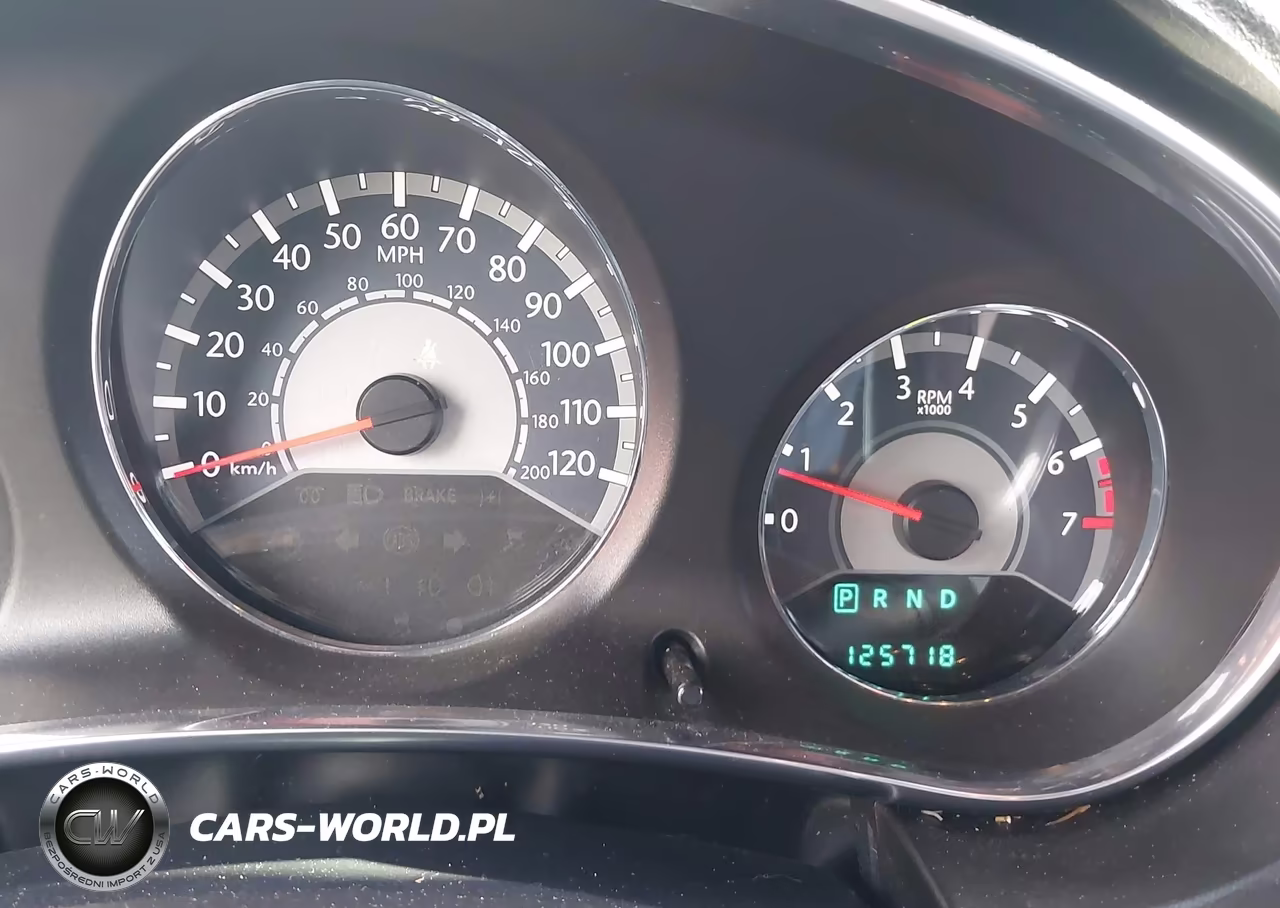 2013 Chrysler 200 Lx VIN:1C3CCBAB8DN686835 - 17