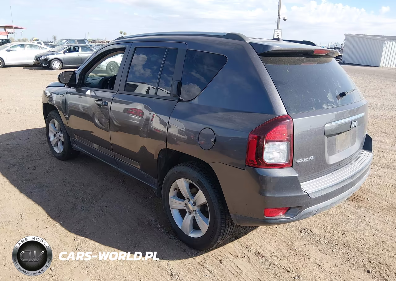 2017 Jeep Compass Latitude 4X4 VIN:1C4NJDEB3HD154646 - 3