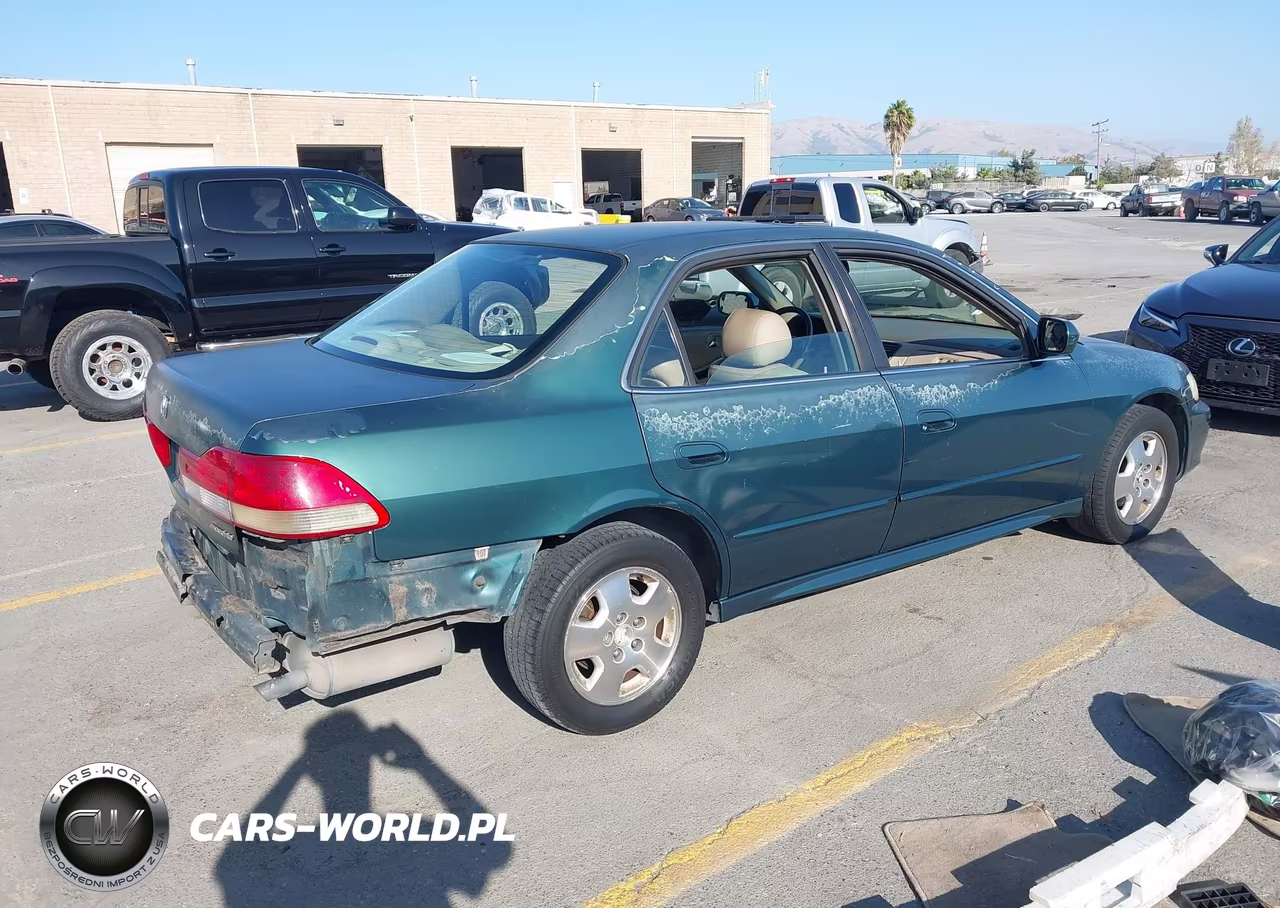 2002 Honda Accord 3.0 Ex VIN:1HGCG16582A081054 - 4