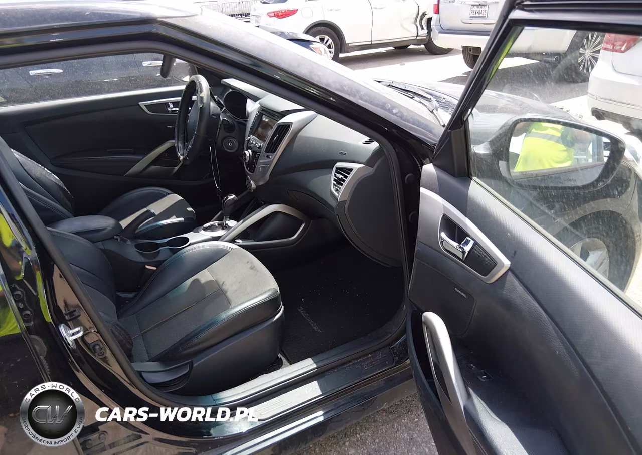 2016 Hyundai Veloster VIN:KMHTC6AD5GU295877 - 5