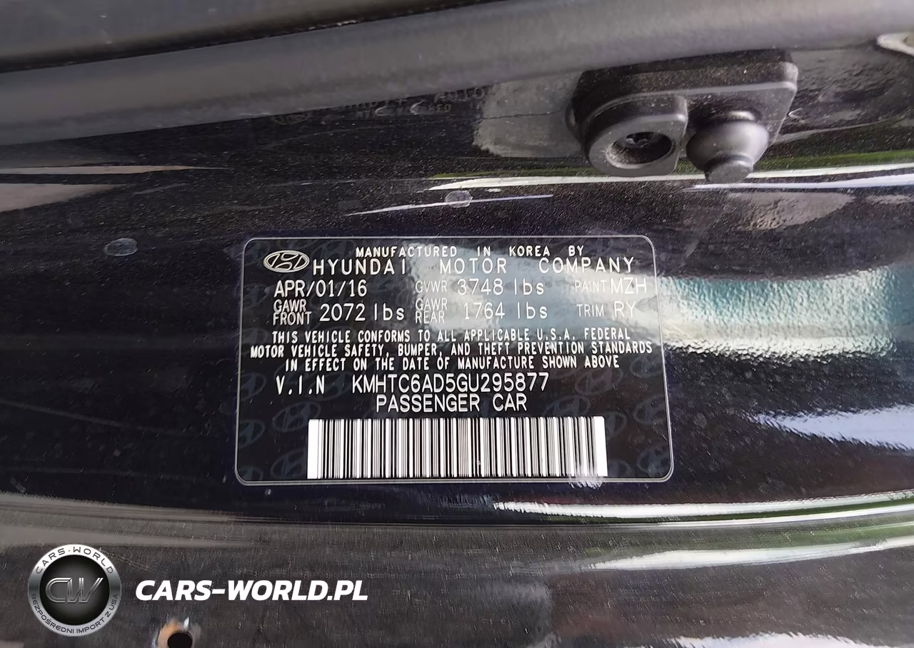 2016 Hyundai Veloster VIN:KMHTC6AD5GU295877 - 9