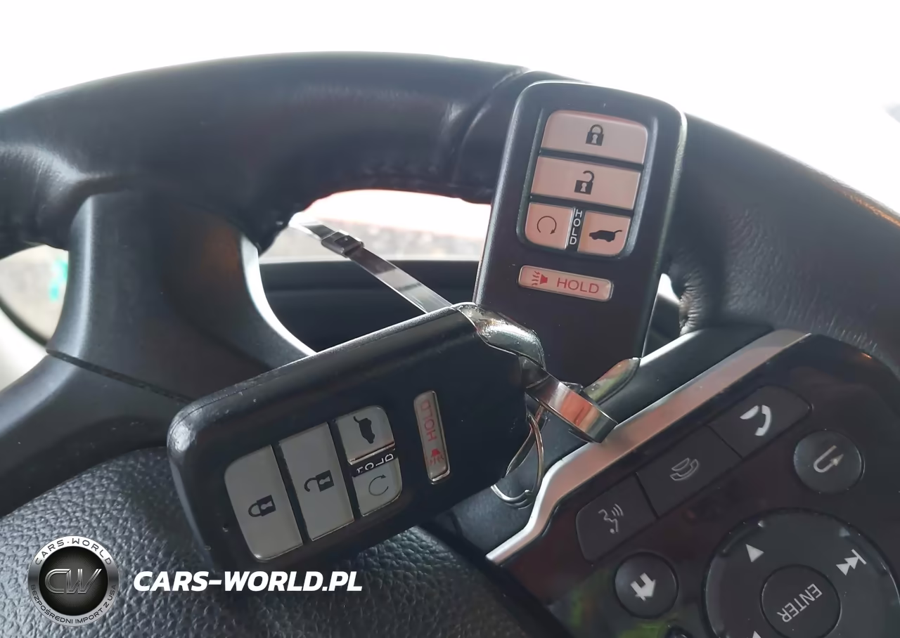 2019 Honda Pilot Touring VIN:5FNYF6H96KB082070 - 11