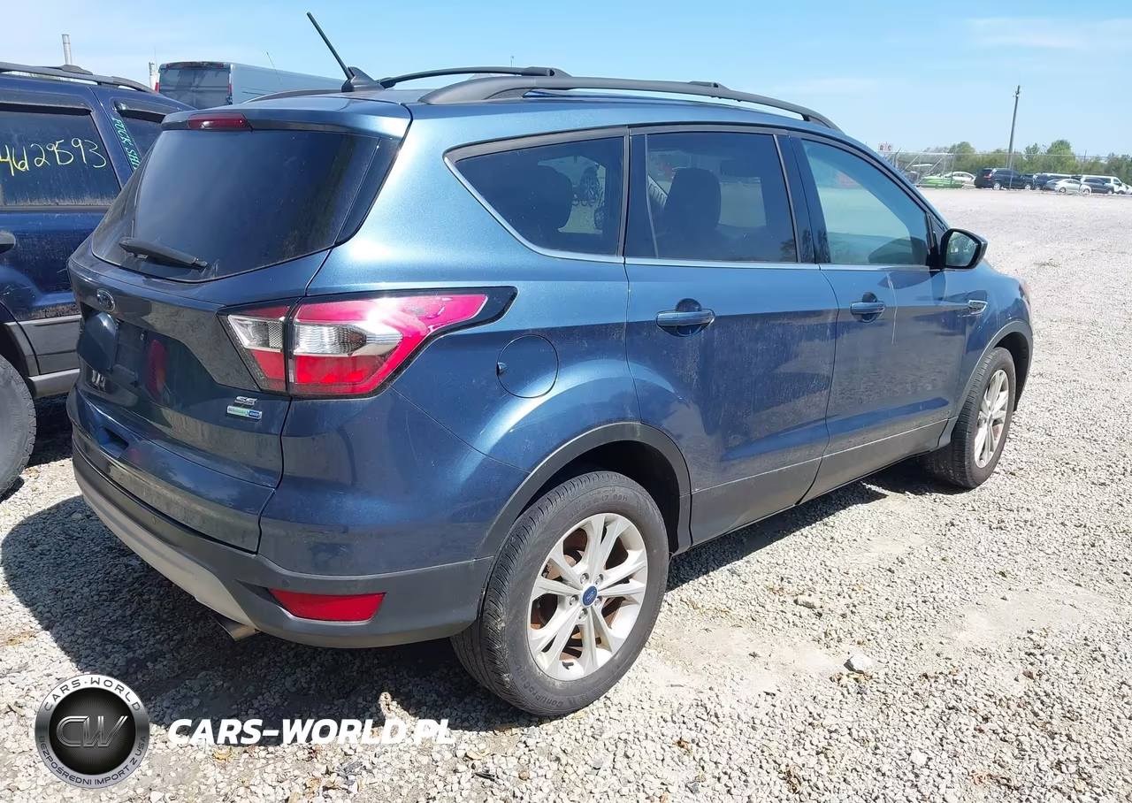 2018 Ford Escape Se VIN:1FMCU9GD1JUB17025 - 4