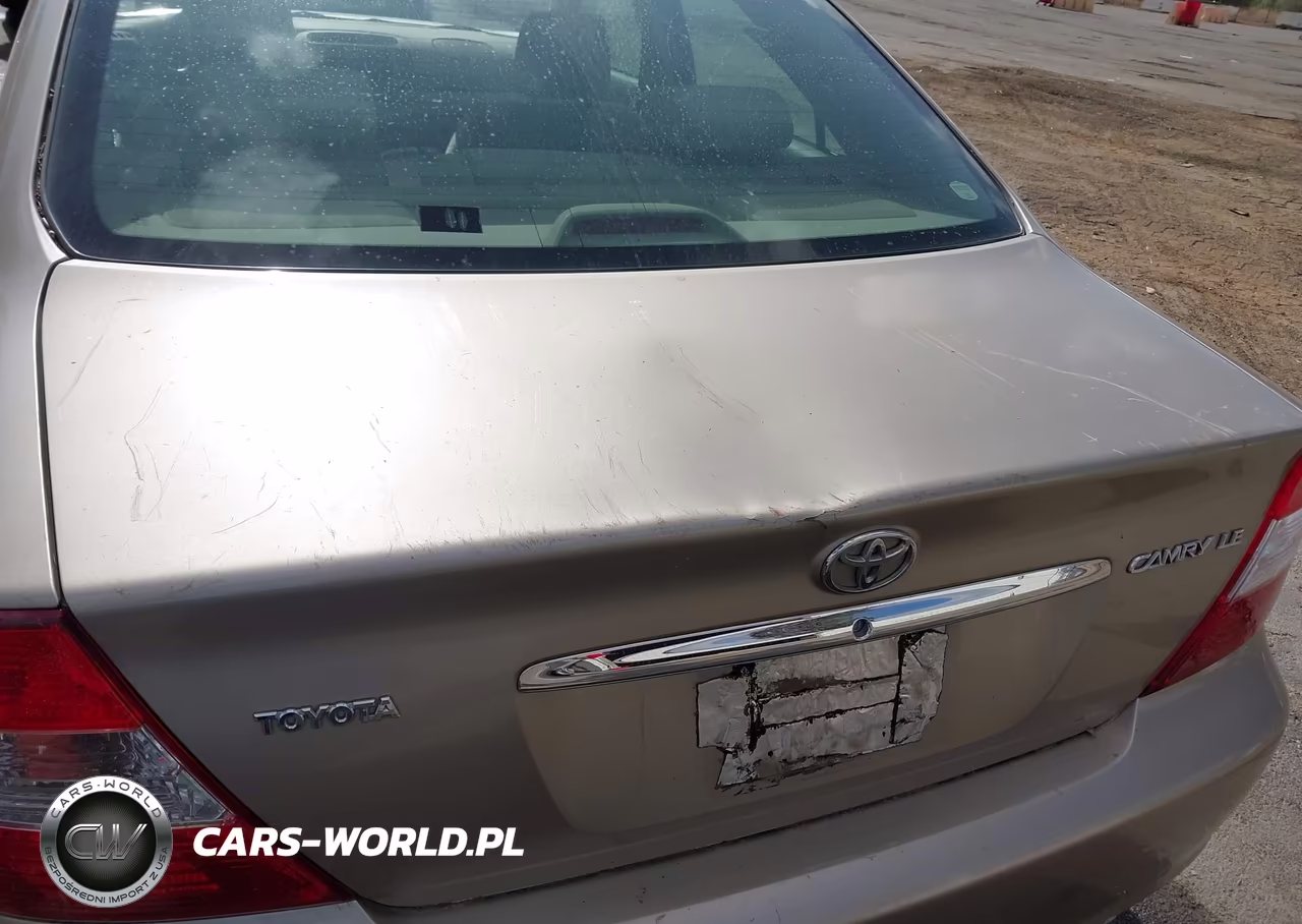 2002 Toyota Camry Le VIN:JTDBE32K920084042 - 14