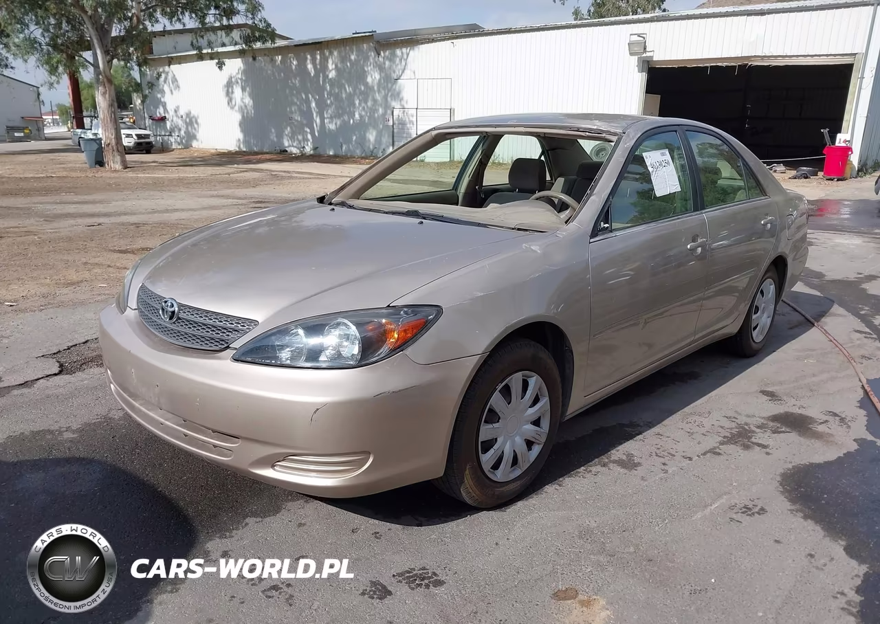2002 Toyota Camry Le VIN:JTDBE32K920084042 - 2