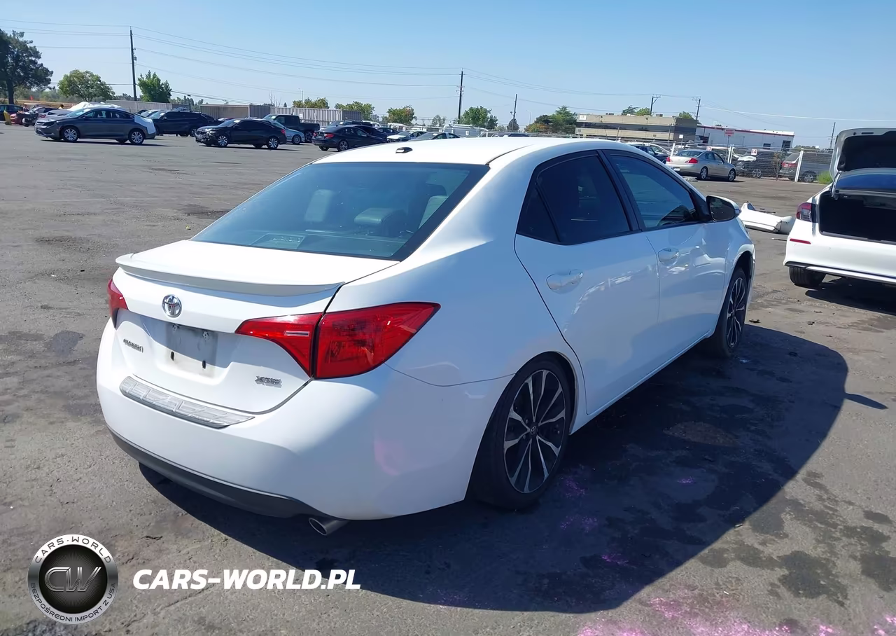 2019 Toyota Corolla Xse VIN:2T1BURHE7KC196173 - 4