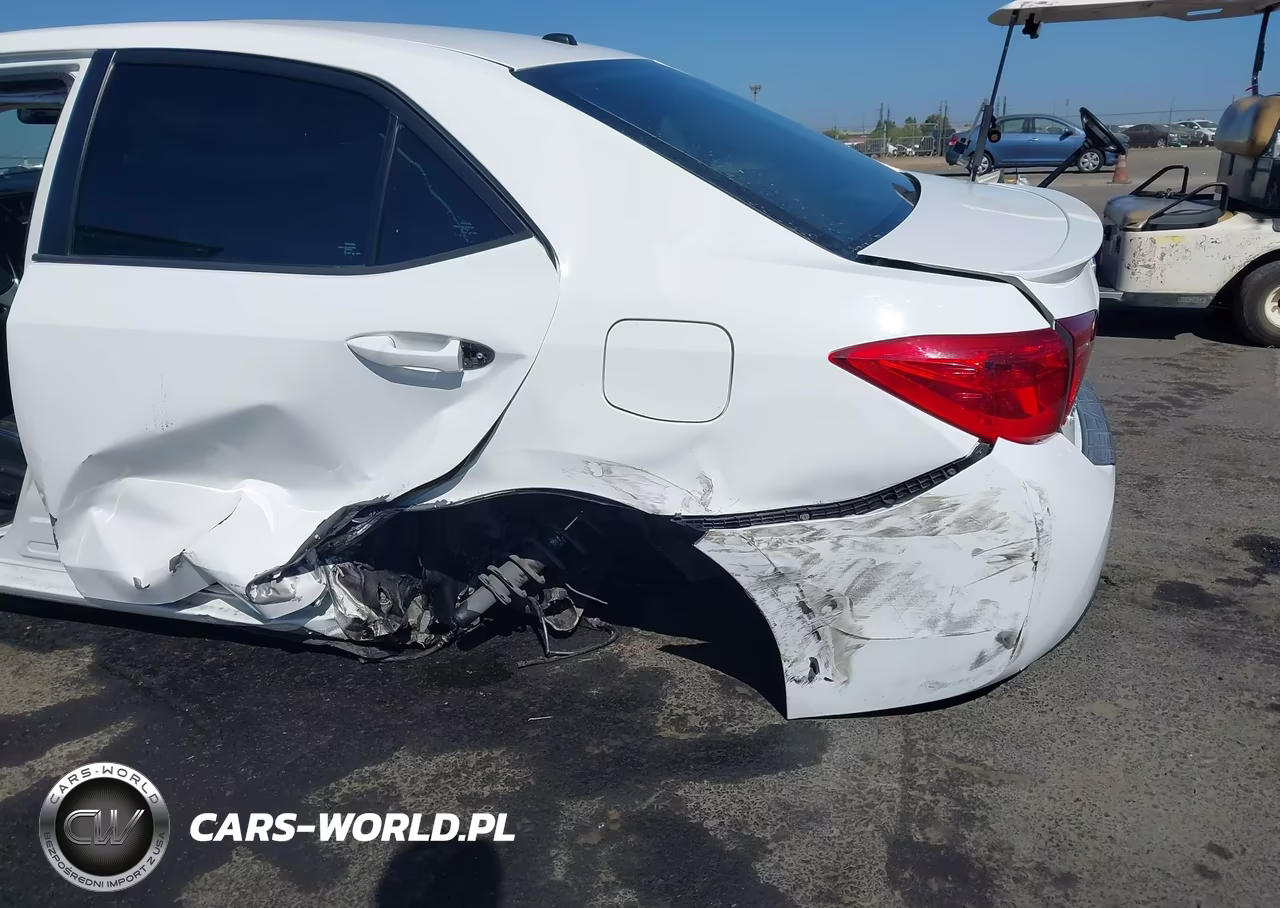 2019 Toyota Corolla Xse VIN:2T1BURHE7KC196173 - 6