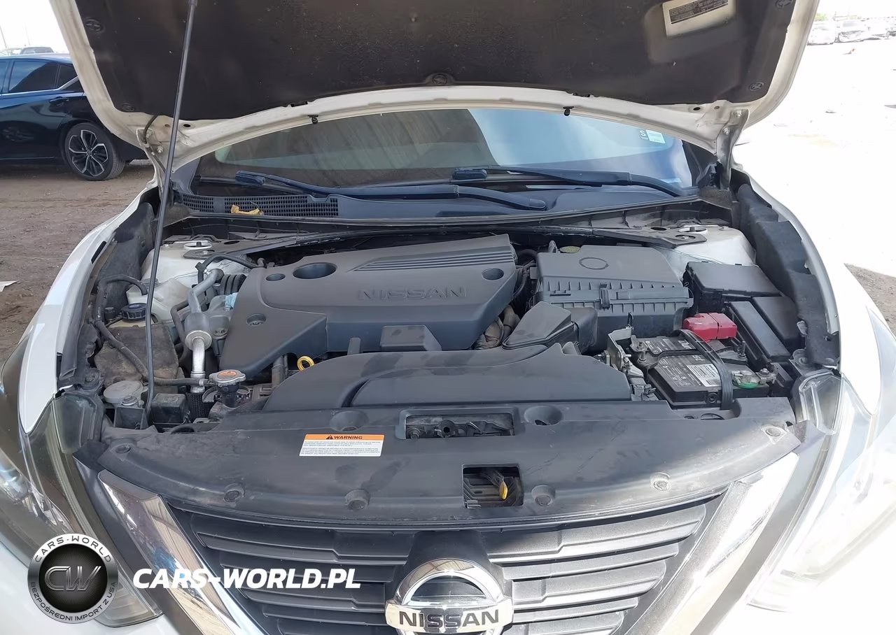 2018 Nissan Altima 2.5 Sr VIN:1N4AL3AP7JC220783 - 10