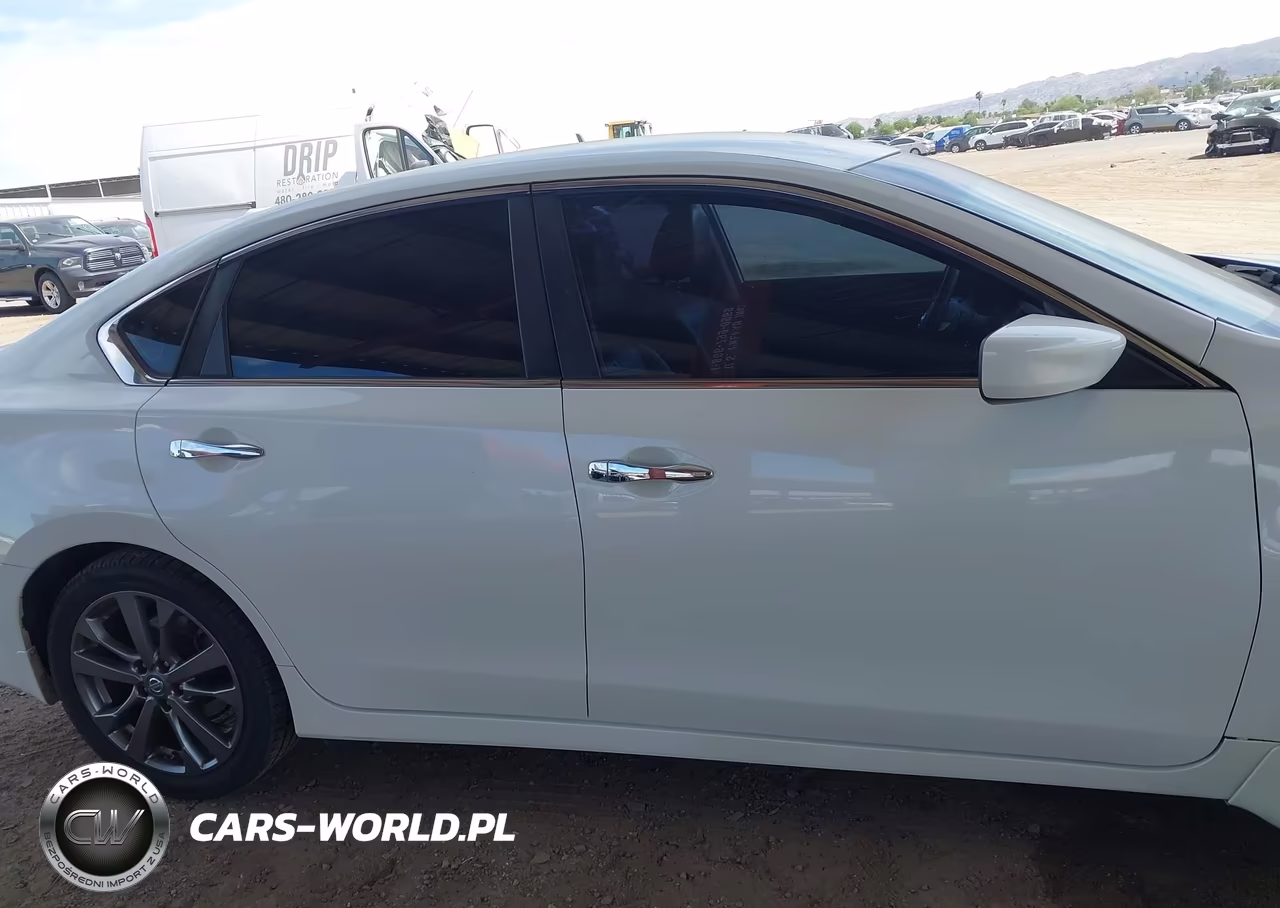 2018 Nissan Altima 2.5 Sr VIN:1N4AL3AP7JC220783 - 13