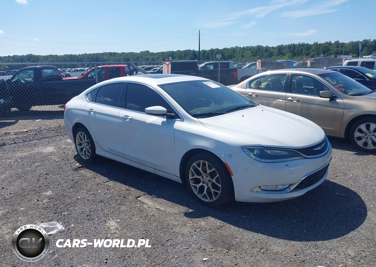 2015 Chrysler 200 C – zdjęcie 1 z 11