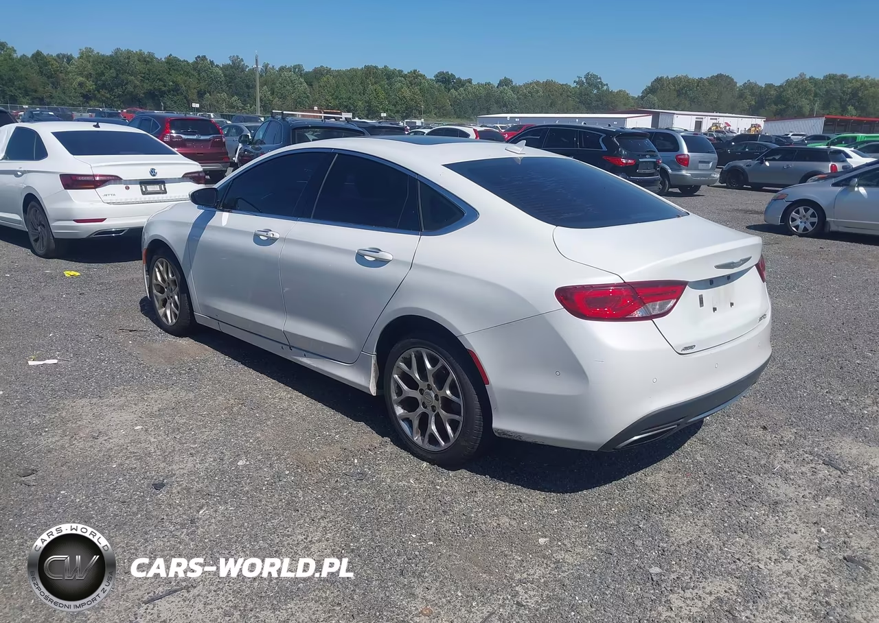 2015 Chrysler 200 C VIN:1C3CCCEG0FN601775 - 3