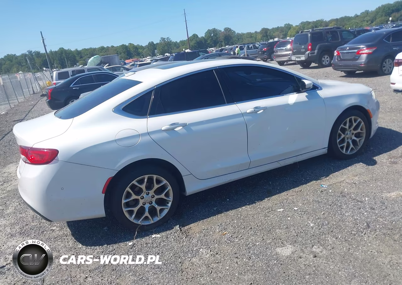 2015 Chrysler 200 C VIN:1C3CCCEG0FN601775 - 4