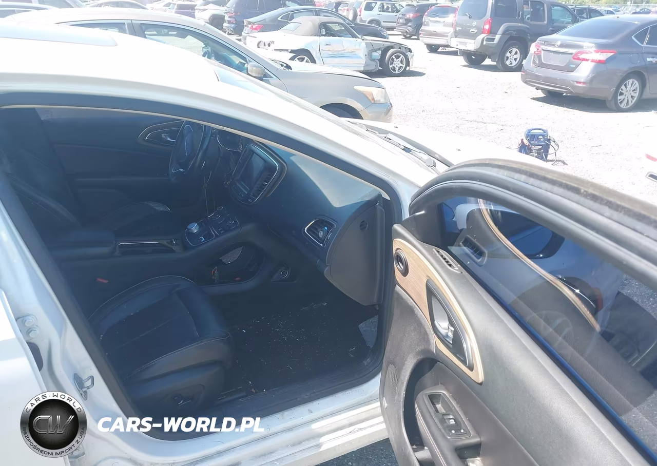 2015 Chrysler 200 C VIN:1C3CCCEG0FN601775 - 5