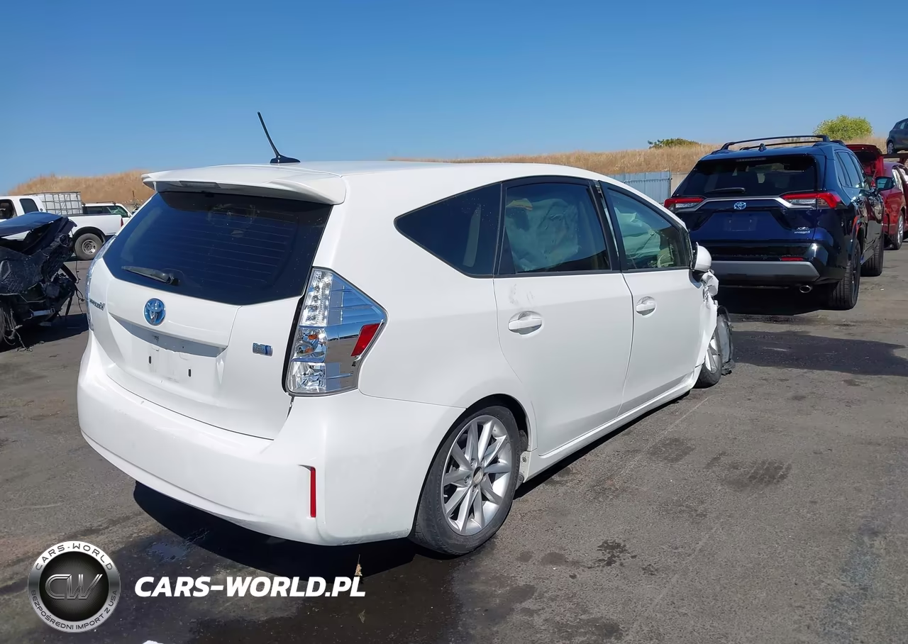 2013 Toyota Prius V Five VIN:JTDZN3EU1D3264497 - 4