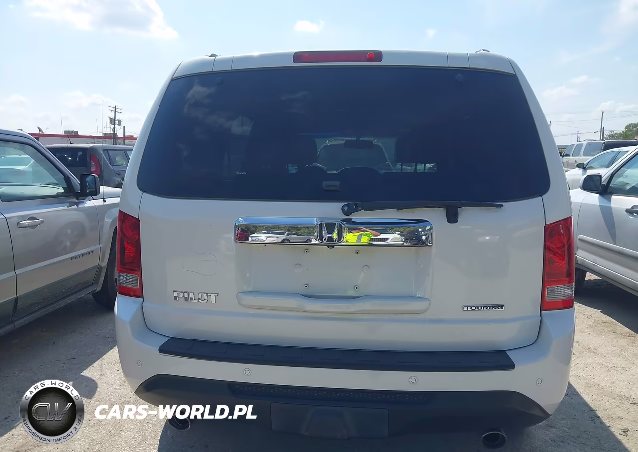 2013 Honda Pilot Touring VIN:5FNYF3H92DB004127 - 16