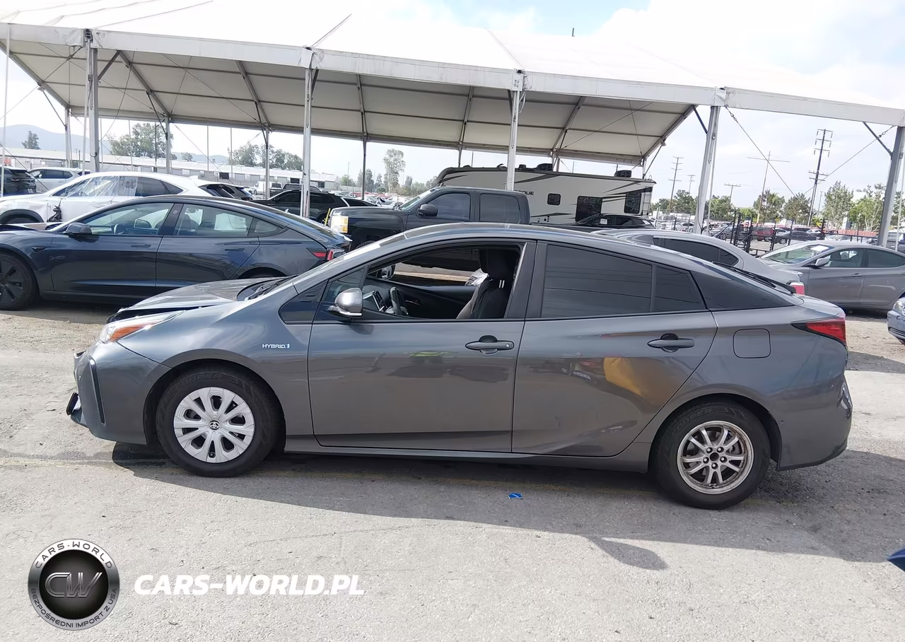 2019 Toyota Prius Le VIN:JTDKARFU7K3080550 - 14