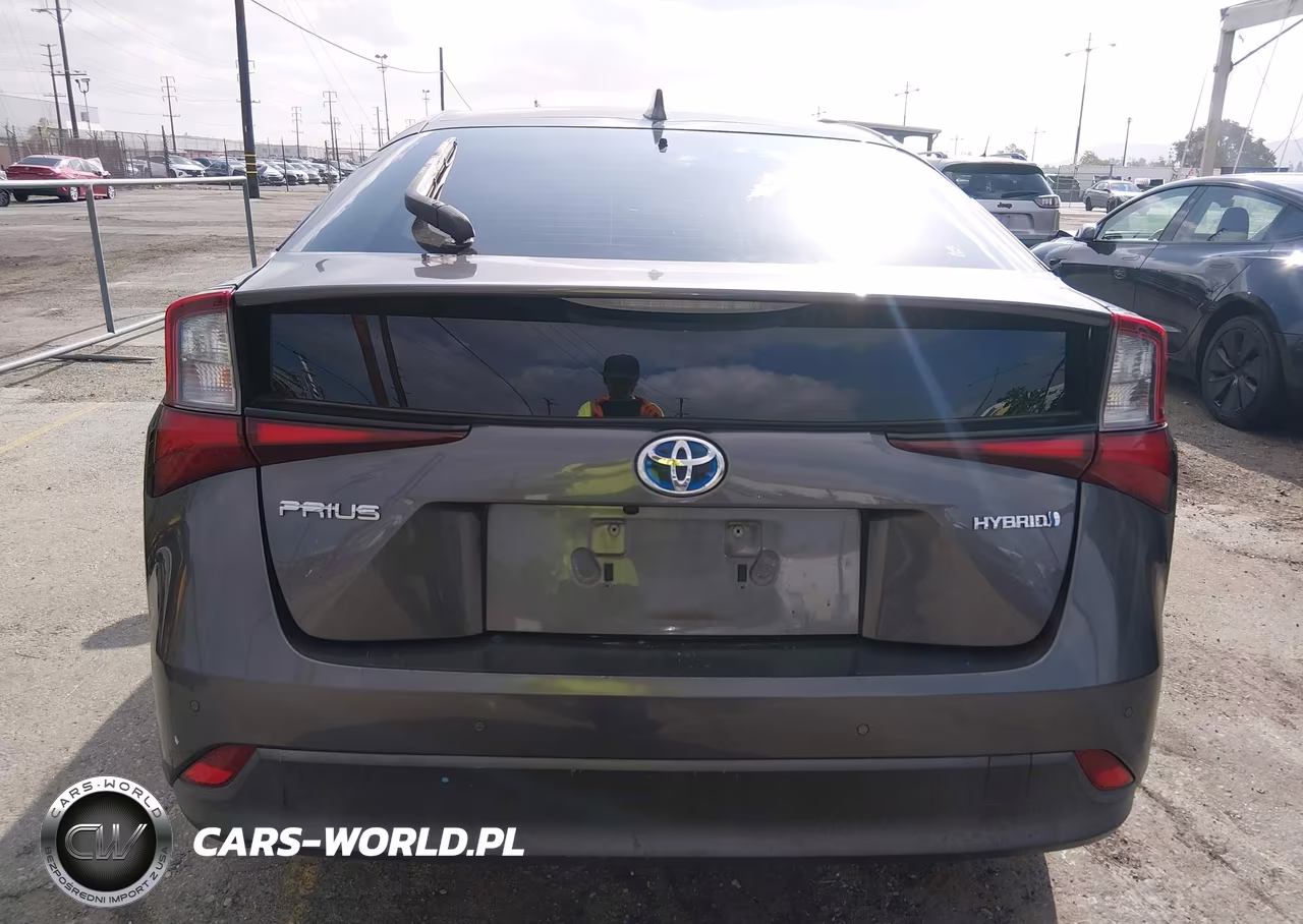 2019 Toyota Prius Le VIN:JTDKARFU7K3080550 - 16