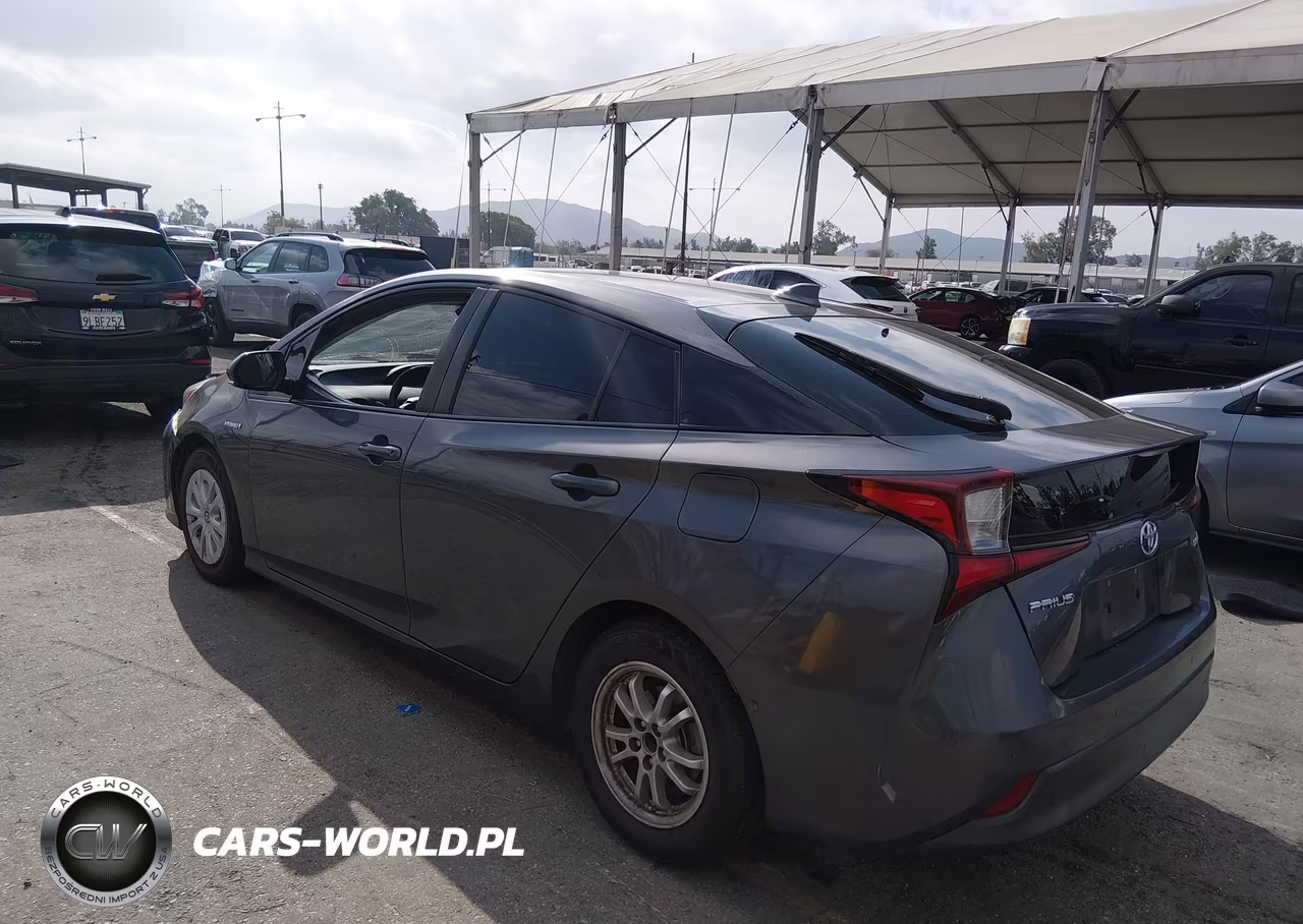 2019 Toyota Prius Le VIN:JTDKARFU7K3080550 - 3
