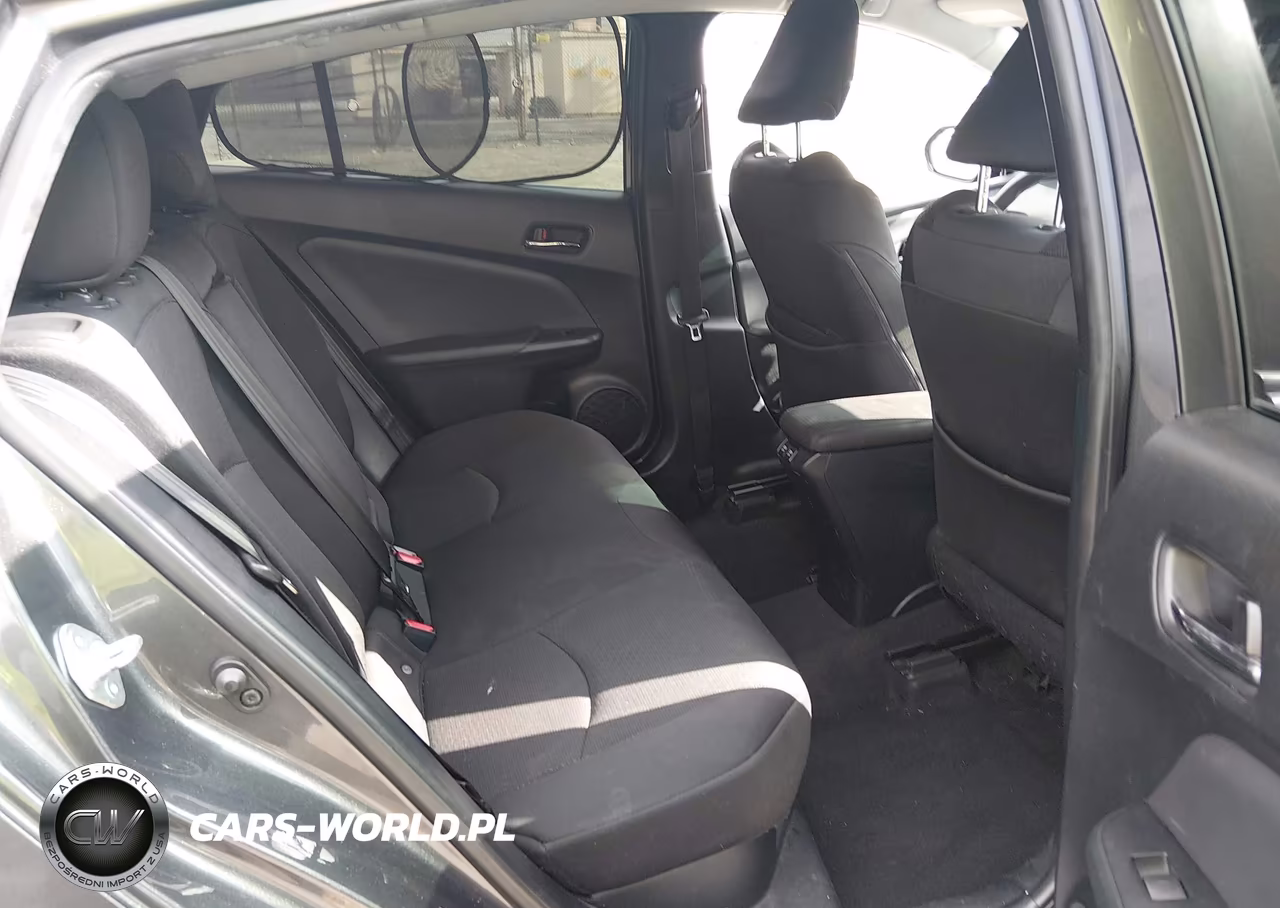 2019 Toyota Prius Le VIN:JTDKARFU7K3080550 - 8