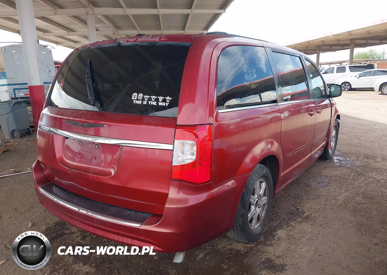 2011 Chrysler Town & Country Touring VIN:2A4RR5DG5BR675010 - 4