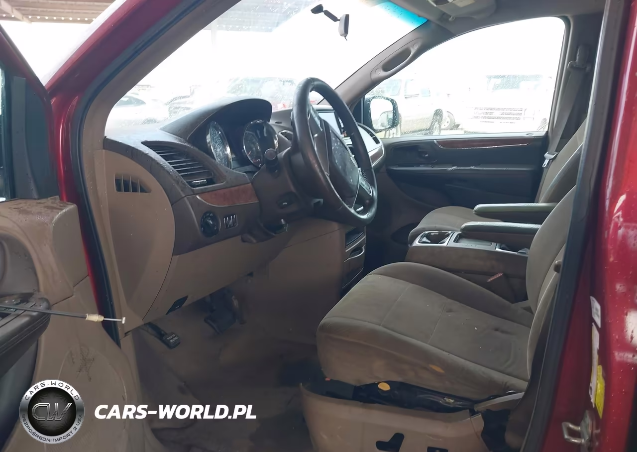 2011 Chrysler Town & Country Touring VIN:2A4RR5DG5BR675010 - 5