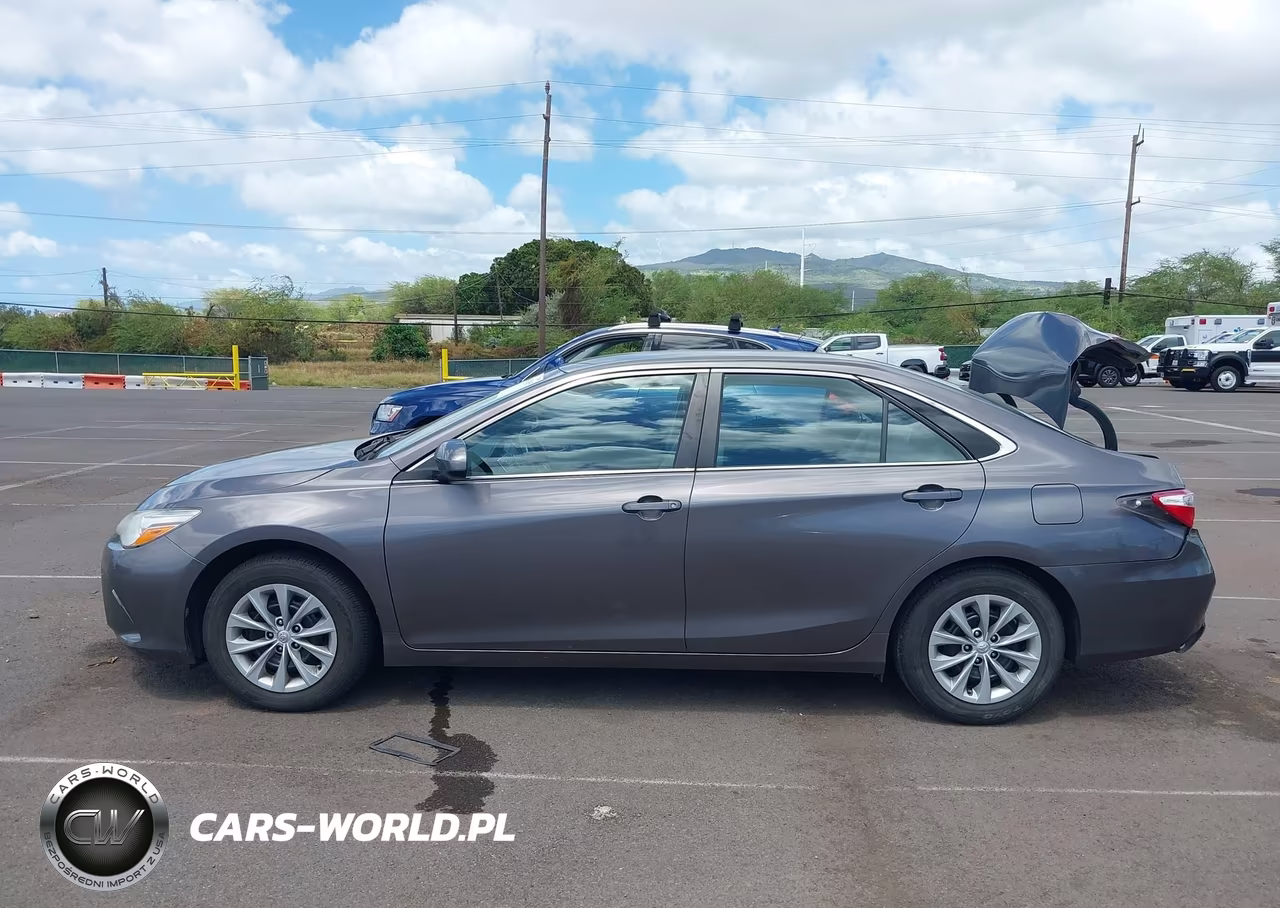 2017 Toyota Camry Le VIN:4T1BF1FK5HU340881 - 14
