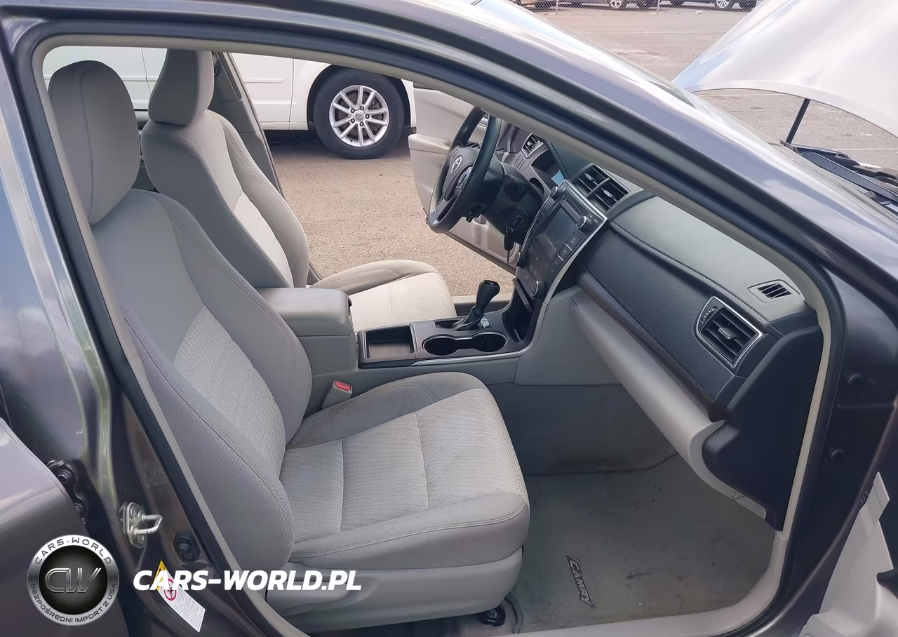 2017 Toyota Camry Le VIN:4T1BF1FK5HU340881 - 5