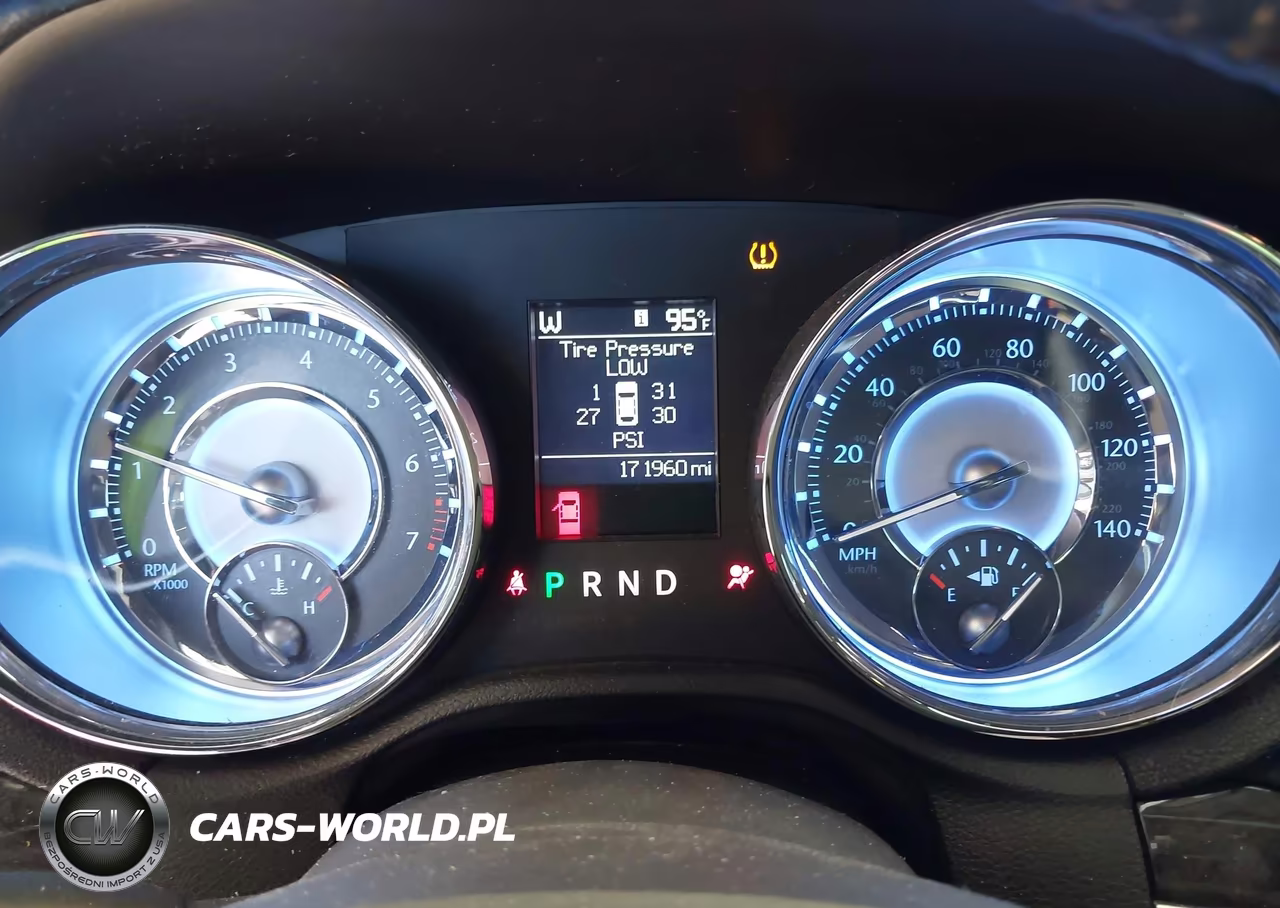 2011 Chrysler 300 Limited VIN:2C3CA5CG8BH547116 - 7