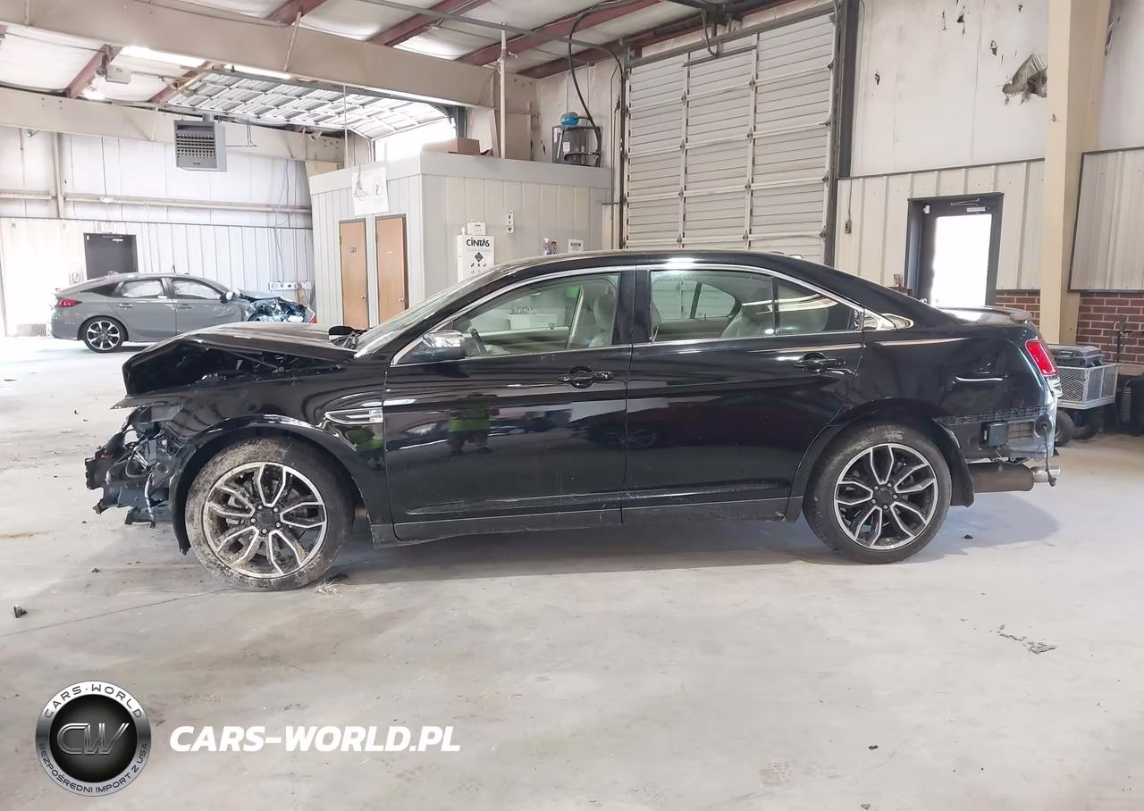 FORD TAURUS LIM VIN:1FAHP2F87HG129756 - 14