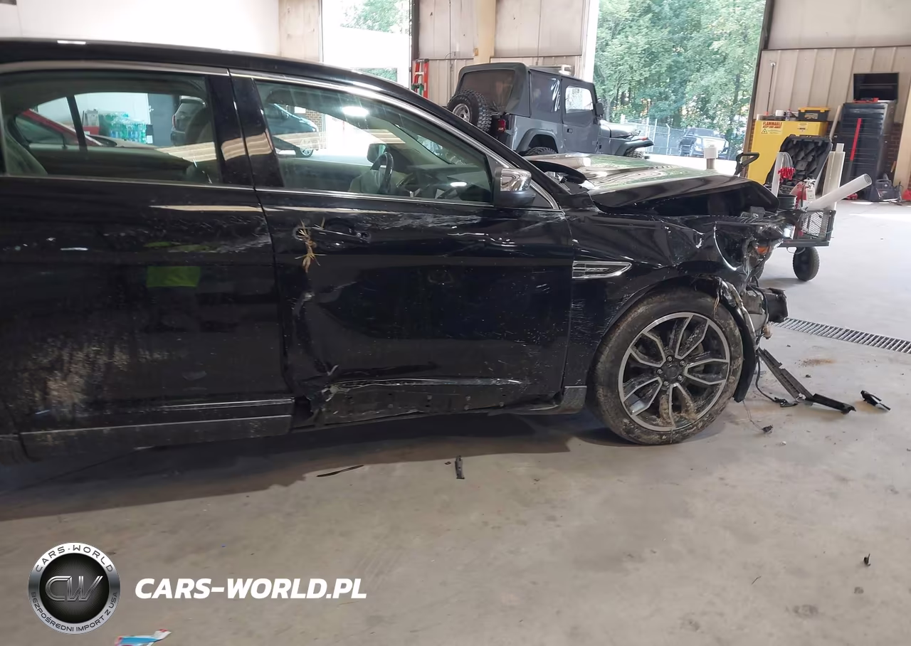 FORD TAURUS LIM VIN:1FAHP2F87HG129756 - 18