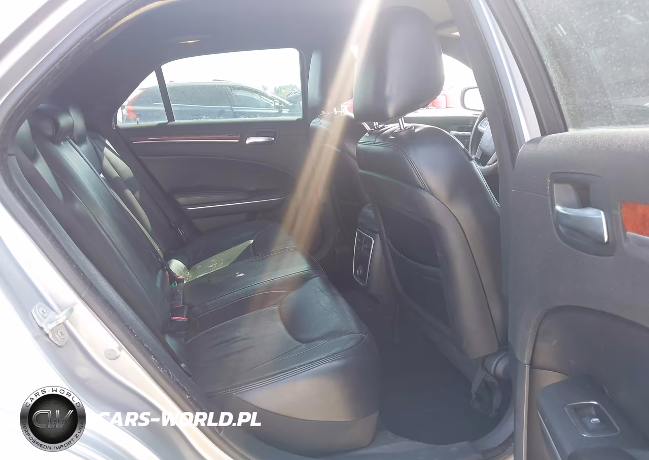 2014 Chrysler 300 VIN:2C3CCARG3EH253153 - 7